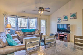 Walk-In Branson West Condo with Balcony, Pool Access
